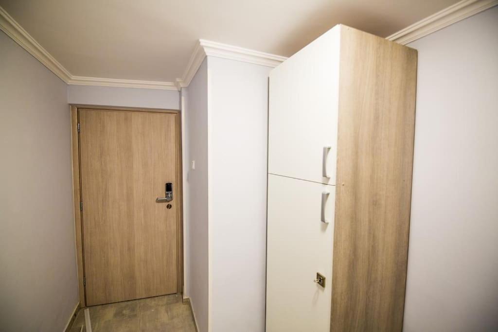 2 Bedrooms Apartment Close To Metro Dafni In Афины Экстерьер фото